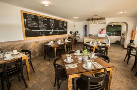 Hotel & Suites El Moro