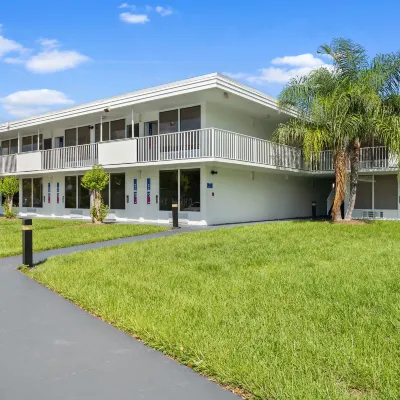 Baymont by Wyndham Orlando Lake Buena Vista South Hotels near Falcon's Fire Golf Course
