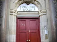 Pillars House Hotels near ليث