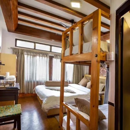 Shangri-la Boutique Hotel