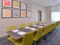 Holiday Inn Express & Suites OMAHA AIRPORT by IHG Hotels in Carter Lake