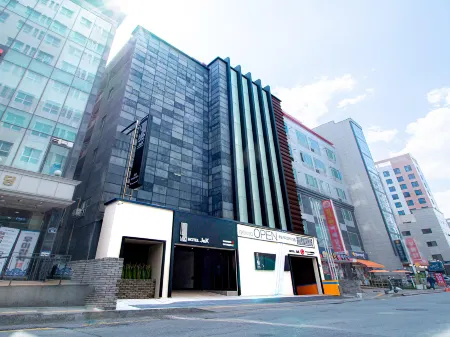 J&K-Hotel JK Suwon (Ingyedong) Отели рядом со станцией Suwon Station