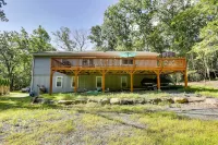 Walk to Lake Wallenpaupack Poconos Vacation Home - 3-Star