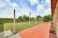 4 Mi to Dtwn Brownsville: Family Home w/ Yard! - 3-Star