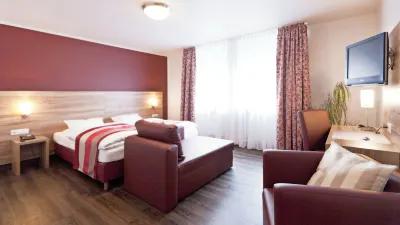 Adolphs Hotel Hotels near Camping Service Bernd Bast