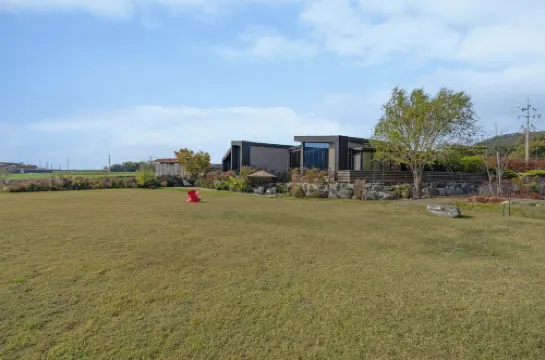 Seosan Suada Pool Villa