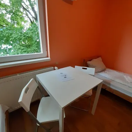 2-Rent Group Hostel Rooms&Apartments Tub19A