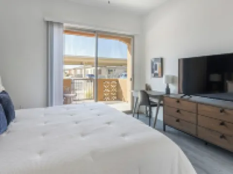 Landing Apartments Oro Valley Hotels in Oro Valley