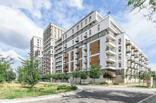 Lumina apart with parking in City Center