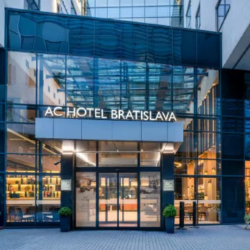 AC Hotel Bratislava Old Town Отели рядом с достопримечательностью «Голубая церковь (Церковь Св. Елизаветы)»