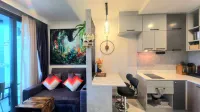 A304 - Foreat-Seaview 1BR-1BATH