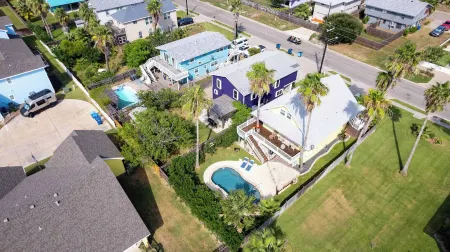 The Shell House Private Pool Pet Friendly