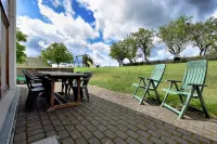Holiday Home in St Vith with Hot Tub Hotels in Saint-Vith