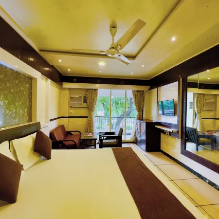 Hotel Dwaraka Hotels in Thane