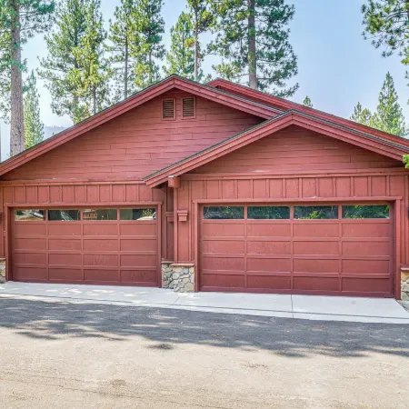 Golf and Mountain Views - Retreat in Clio