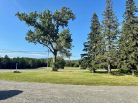 Cascade Inn