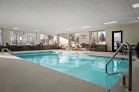Fairfield Inn & Suites by Marriott Helena North - Swimmingpools