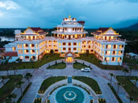 จัมปา พาเลซ โรงแรม โรงแรมในปากเซ