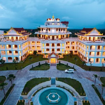 Champa Palace Hotel Отели в г. Паксе