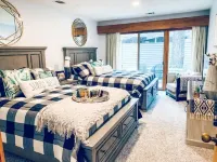 Designer Hideaway @ Callaway Gardens Hotels near Cecil B. Day Butterfly Center