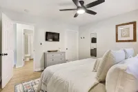 Travelers Rest Cottage near Swamp Rabbit Trail