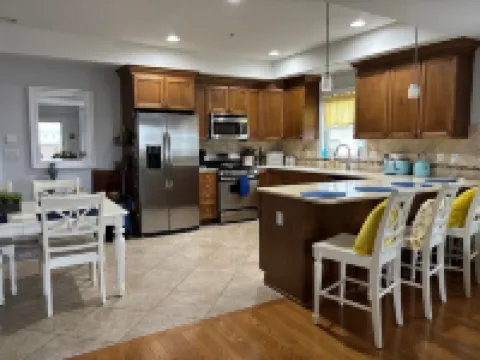 Perfect Family Getaway in the Heart of Town – Close to the Beach!