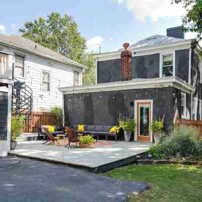 Colorful private guesthouse in charming Richmond with Parking Hotel Exterior