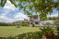 FAMILY VACAY @ BOUTIQUE GARDEN FARM Hotel a 