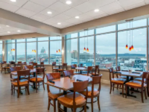 DoubleTree by Hilton Hotel Jefferson City Hotels in Cole County