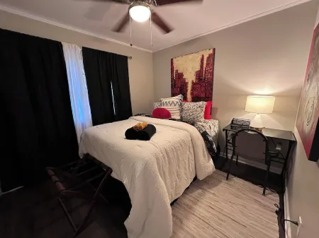 Charming 3-bedroom house with AC and WiFi in lovely Thomasville