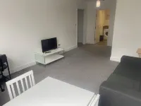 Central location 5 mins from all amenities