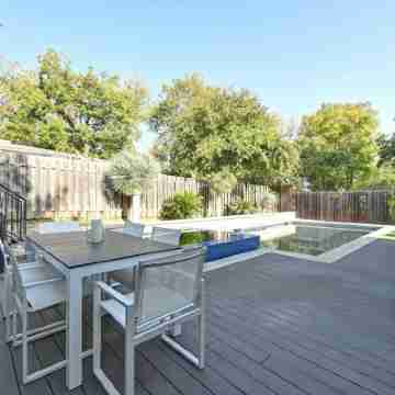 Stunning Mid-century Perfection, Heated Pool & Hot Tub Zilker & Barton Springs! Hotel Exterior