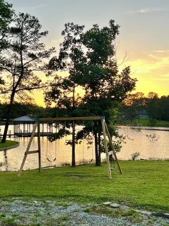 LAKE LIFE !!!Charming 3-bedroom cottage with dock and boat ramp on Weiss Lake