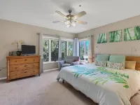 Tennis resort Townhome on longboat key by the Sea. Family and pet friendly Hotels near Longboat Key