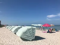 BLUE PARADISE !!  VANDERBILT BEACH, WALK TO MERCATO FOR SHOPPING AND  NIGHT LIFE - 3 estrellas