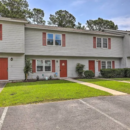 Swansboro Coastal Home < 3 Mi to State Park!