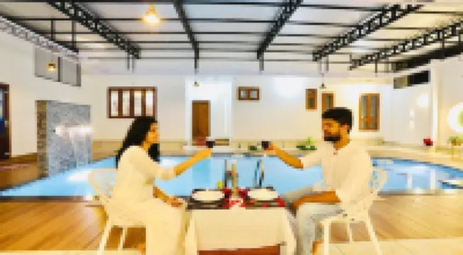 Love Shore Luxury Private Pool Villa near Thusharagiri Waterfalls