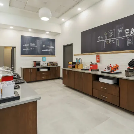 Hampton Inn & Suites Pittsburgh-Downtown