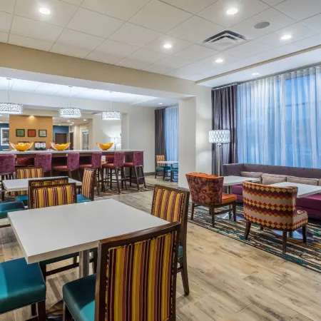 Hampton Inn Newport