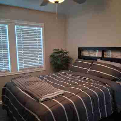 ABM Southern Vacation Rental 3-bedroom house in marvelous Savannah with WiFi Rooms