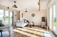 The Roost Barn Conversion in Rural Lincolnshire. Dog Friendly Accommodation! Hotels in Spalding