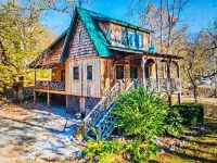 River Cabin - Escape to Your Romantic yet Adventurous Smokey Mountain Getaway!
