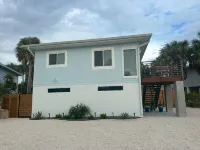 2-Bedroom with Private Pool in Fort Myers Beach 2 Minute Walk to Beach