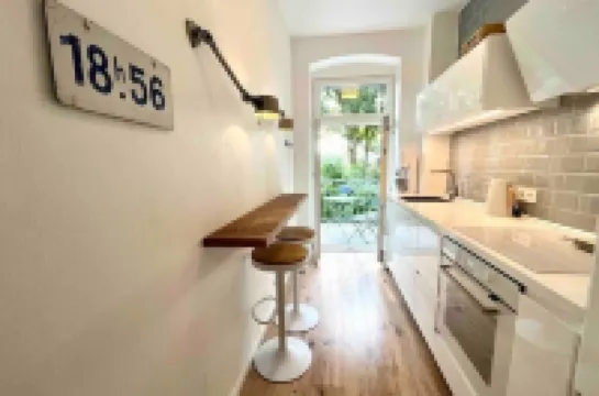 Ferienwohnung Burghof 3 + Balkon + Radparkplatz