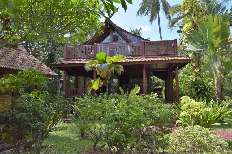 รูปภาพของCoconut Tropicana Villa T5 – 2/3 Bedroom Villa – Beach side