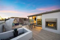 200 East Balboa Oceanview Rooftop Steps to Sand, Pier, Boardwalk & Dining