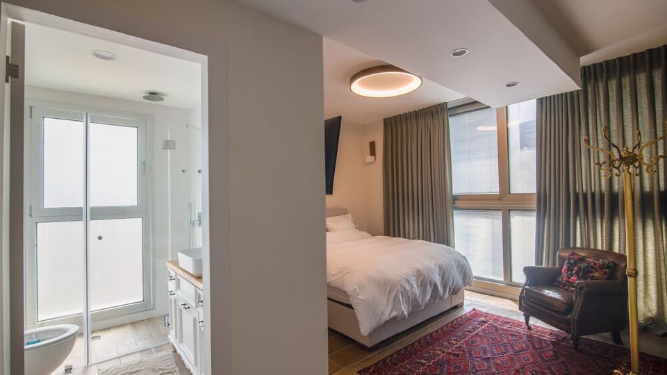 dream Penthouse W 3 Bedrooms on the SEA W JACUZZI and SEA View Luxury boutique