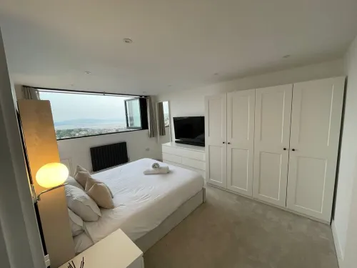 Luxury and Modern property with panoramic sea views and hot tub