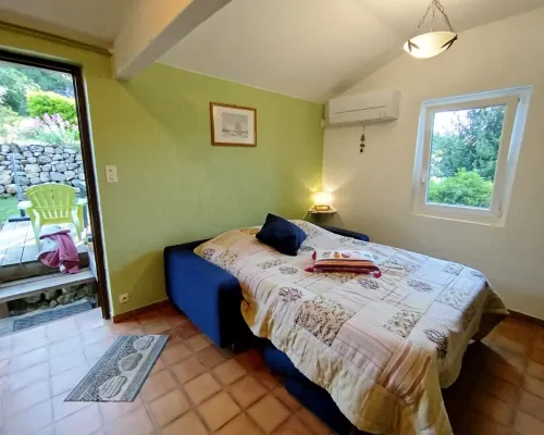 Coquette Tiny-House 5 minutes' walk from all amenities, close to must-sees Hotels in Joyeuse