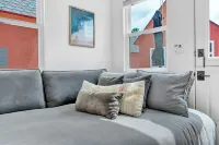 Modern Beachfront Cottage